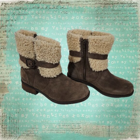 UGG Austrslia Blayre II Suede Side Zip Sheepskin Lined Booties Womens 7.5 - Picture 2 of 16